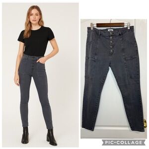 Pistola Women's Gray High-Waisted button-up front Jeans size 31